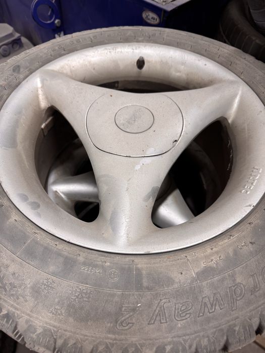 Шины с дисками в хорошем состоянии. Не дорого