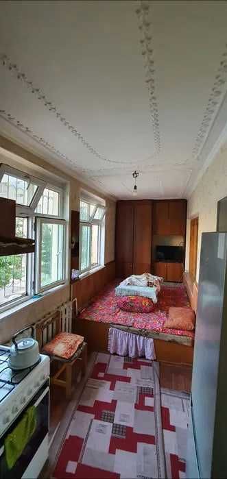 Продаётся квартира Юнусабад18 2 ком 63 м2 балкон 2х6