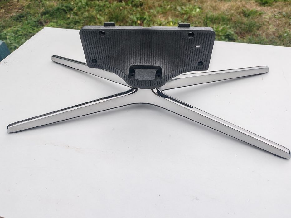 Стойка за телевизор