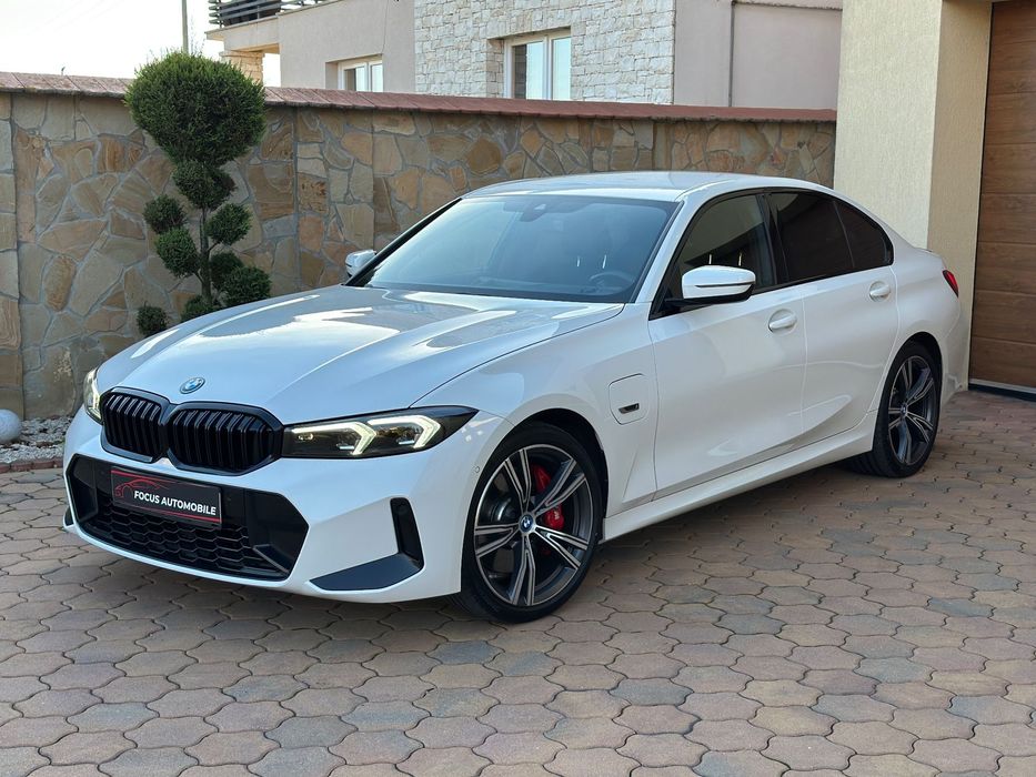 BMW Seria 3 330e M Paket / TVA deductibil / leasing / garantie
