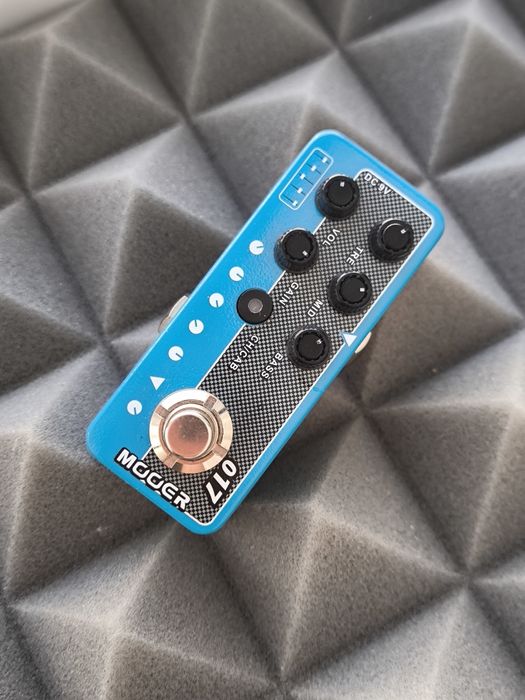 Mooer Cali MkIV - pedala preamp chitara tip Mesa Boogie