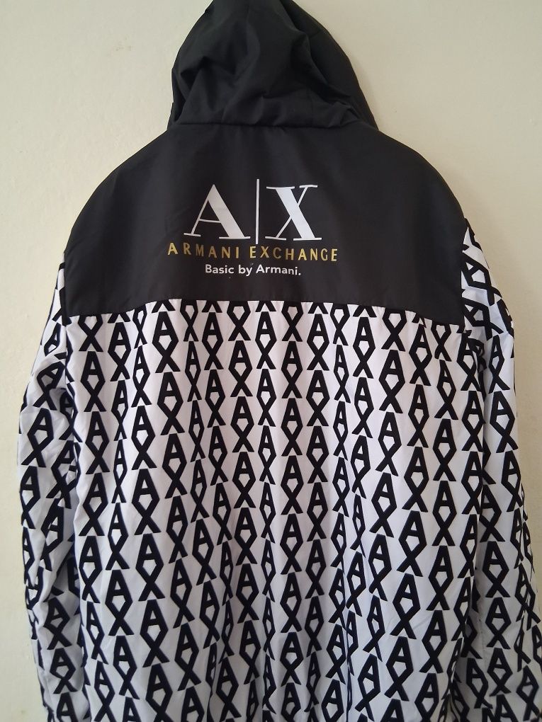 Яке Armani Exchange