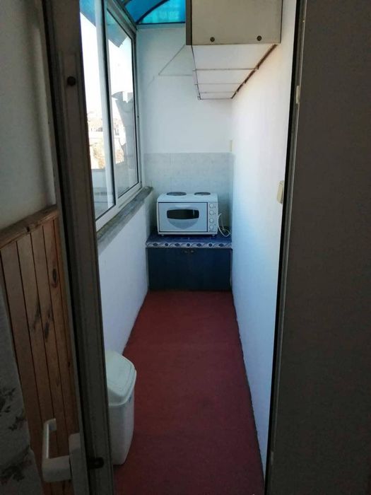 Дава се под наем Едностаен апартамент в Бургас, Възраждане - 42 кв.м за 204 € - Снимка #4