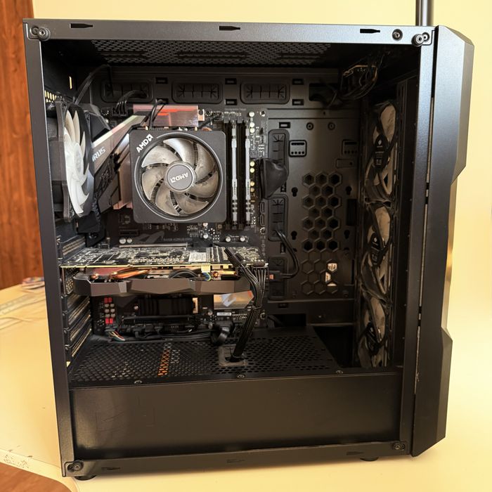 PC Gaming - Ryzen 7 3700X, NVIDIA RTX 2070 SUPER PNY, 32GB DDR4 RAM