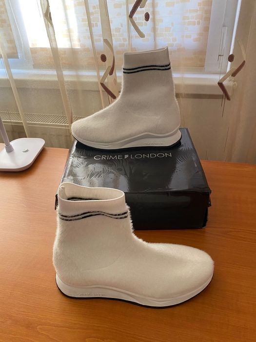 Snikers dama Crime london