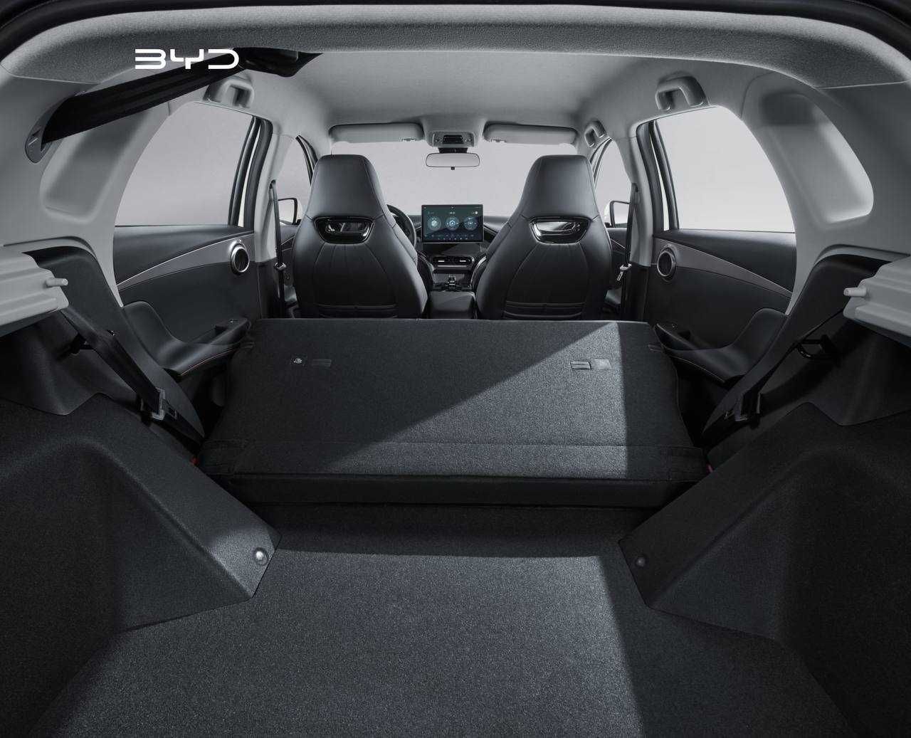 BYD E2 EV 405 KM LUXE
Гарантия на батарею: 8 лет или 150 000 км