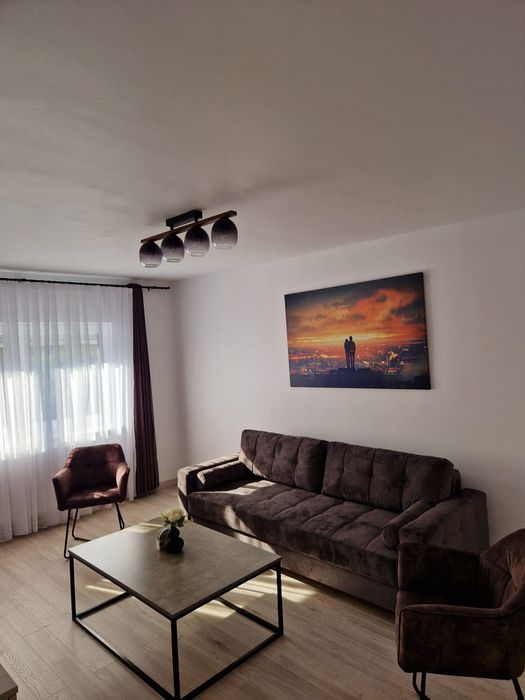 Închiriere apartament  2 camere, proaspăt renovat, Ampoi 3