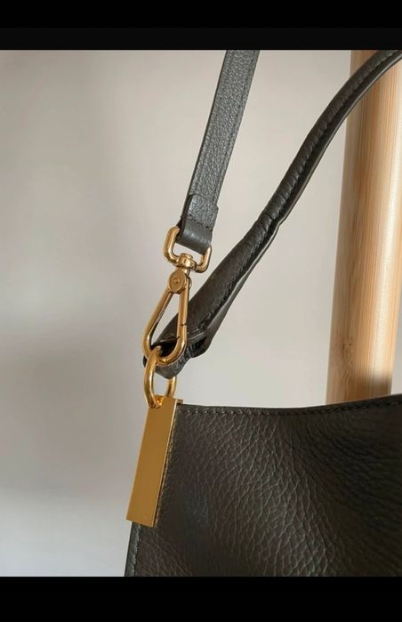 Coccinelle - geantă de mână  din piele naturală