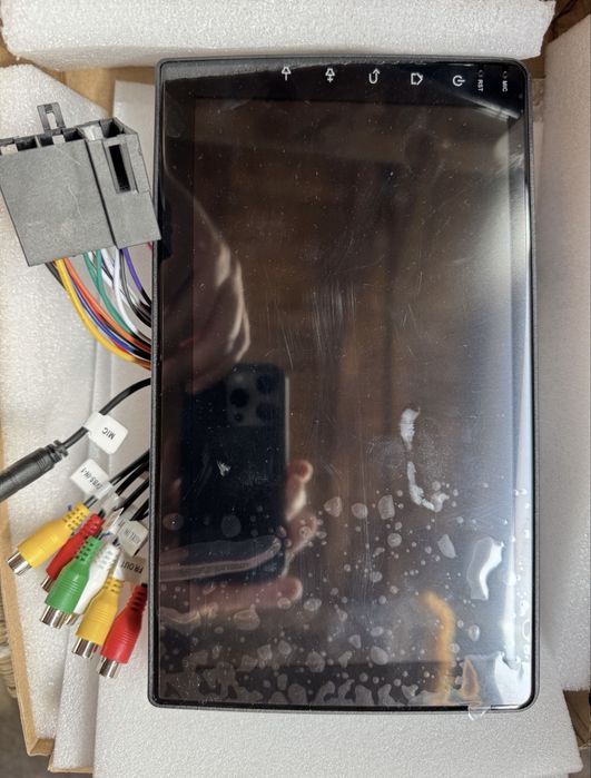 Медия чисто нова