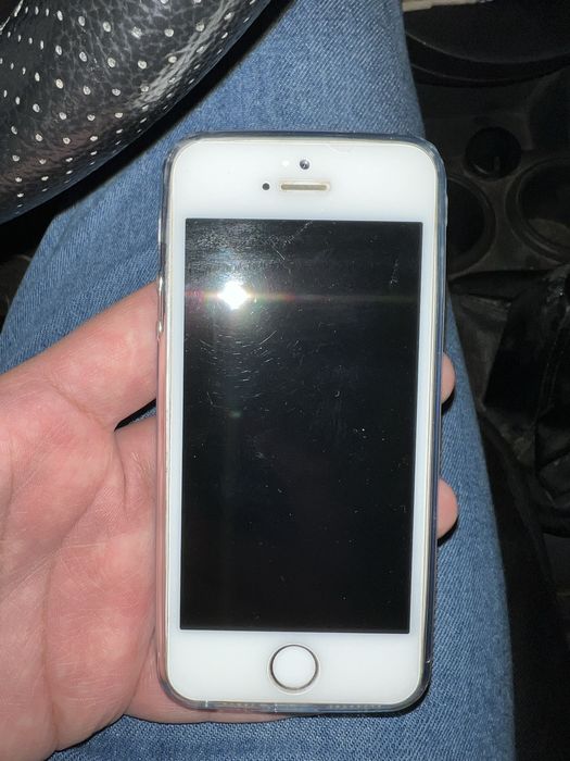 Iphone 5s ………………………………