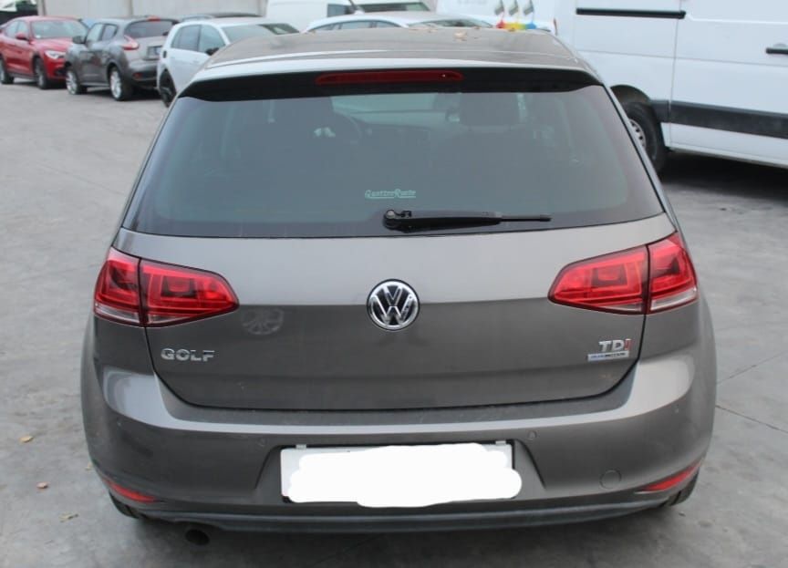 Golf 7 2 броя  2015 и 2019 facelift на части 1.6 TDI