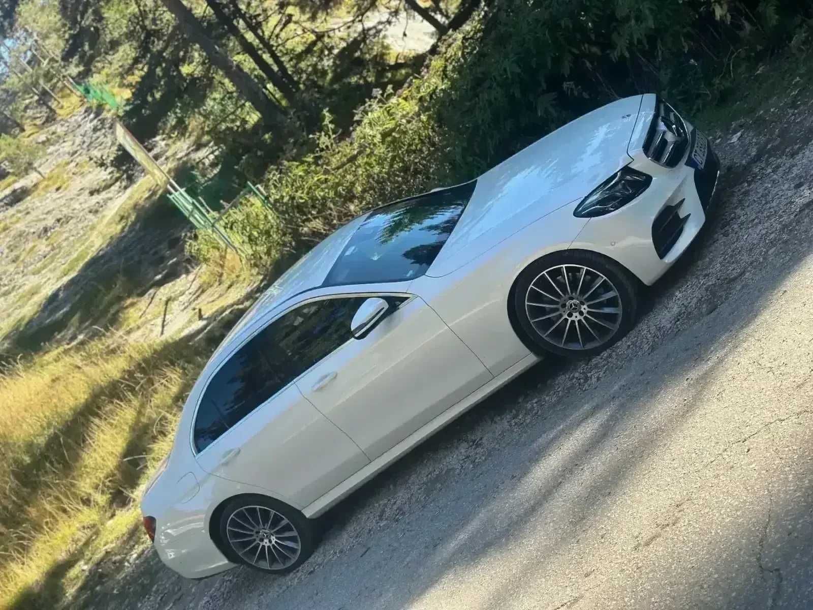 MERCEDES E 220 Реални км!