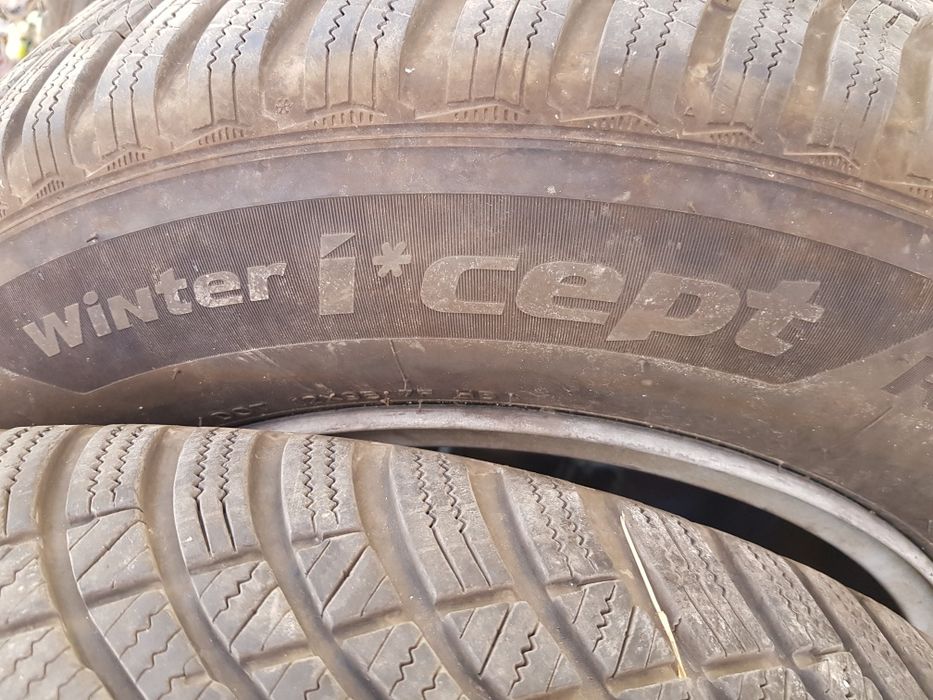 Vand 4 anvelope iarna ca noi Hankook icept RS3 215/65/16