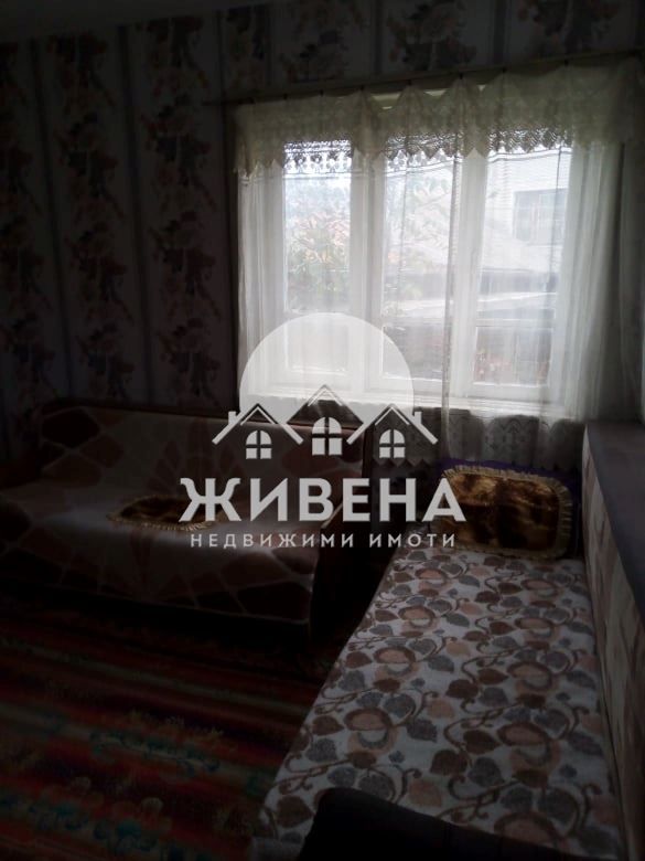 Продавам къща с РЗП: 105 кв.м, в гр.Долни чифлик