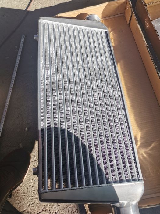 Продавам челен кулер, чисто нов.