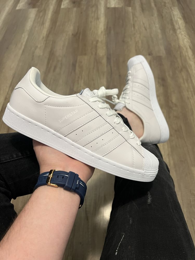 Adidasi Barbati Adidas Superstar Alb Total!