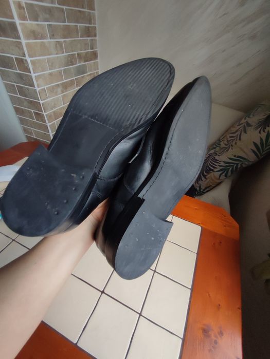 Естествена кожа черни мъжки обувки 43 номер