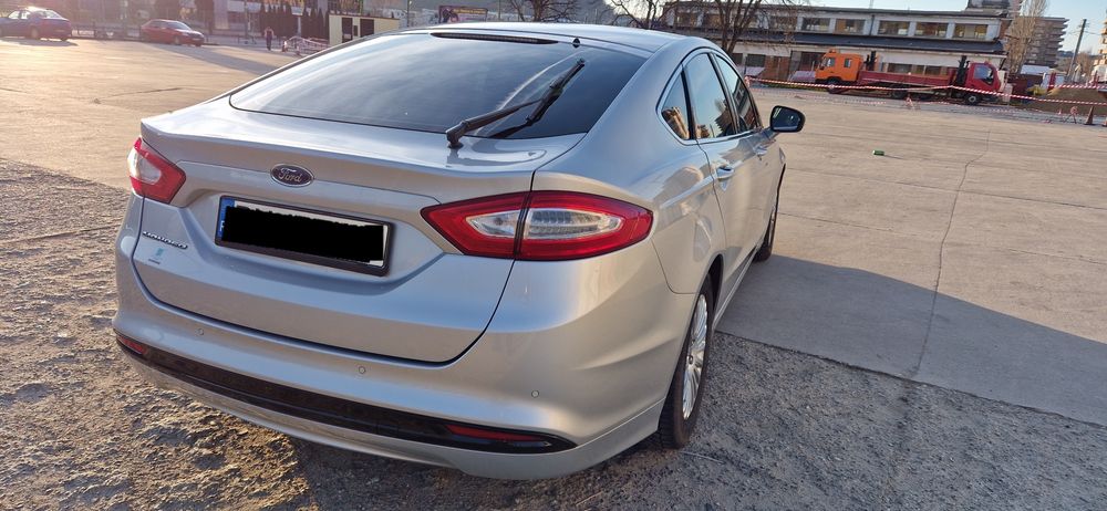Vând Ford Mondeo Titanium