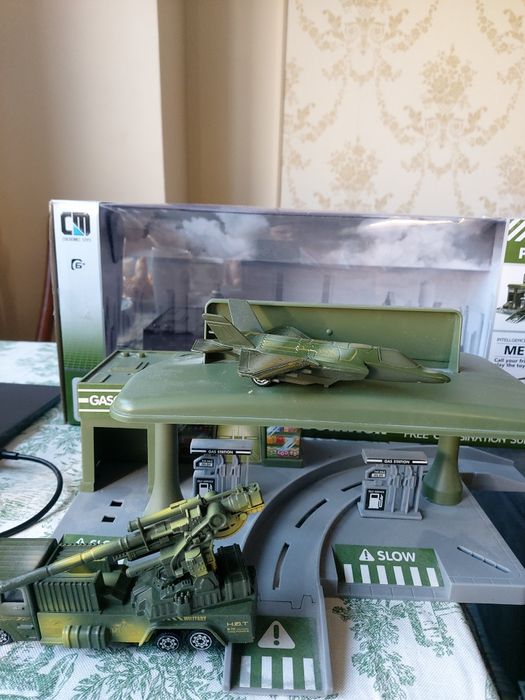 Военный паркинг игрушка