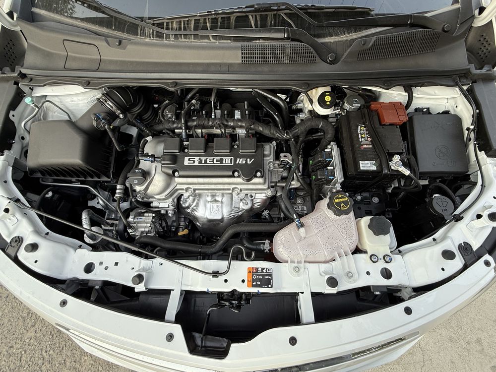 Chevrolet Cobalt 4-P Style Pachka