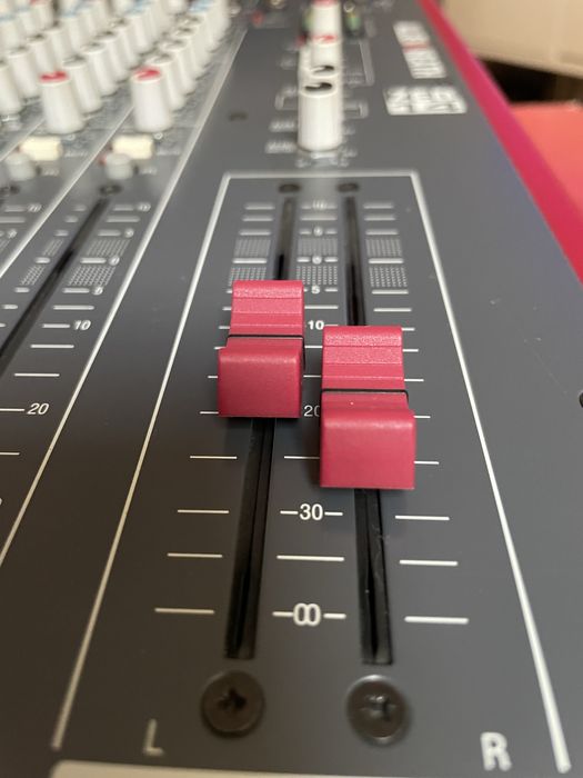 Allen&Heath Zed 14 Fara efecte
