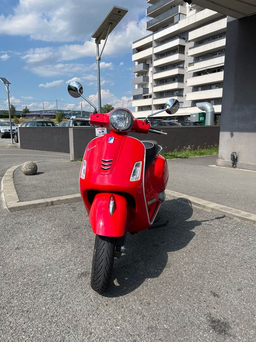 Piaggio Vespa 300 GTS