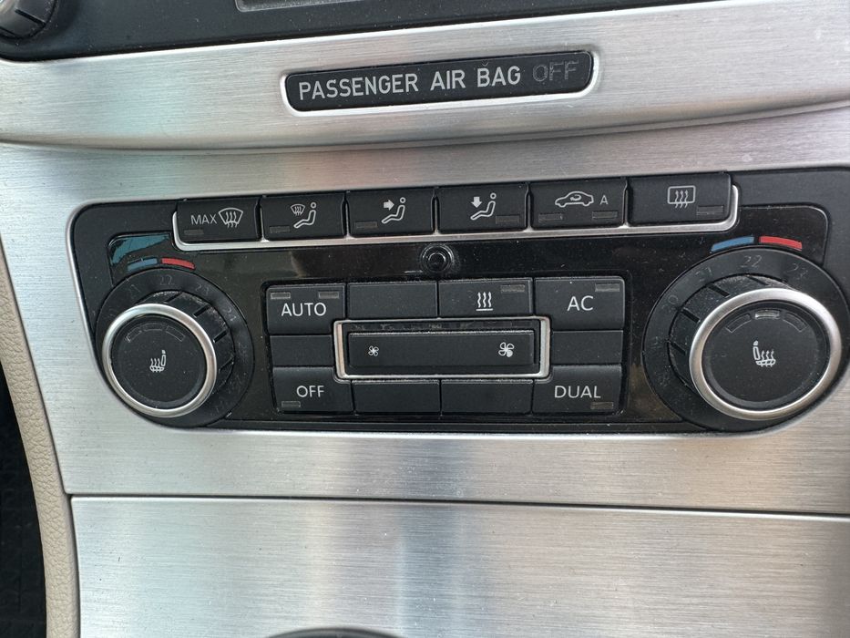 Vand passat cc 2.0 benzina 200cp