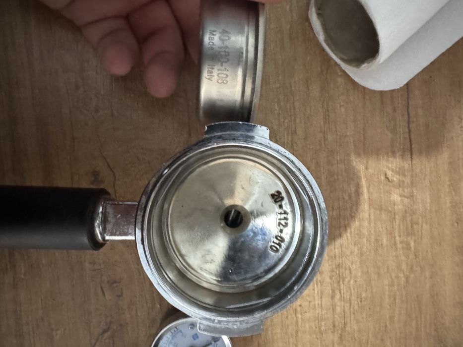 Portafiltru Rancilio Silvia; manometru