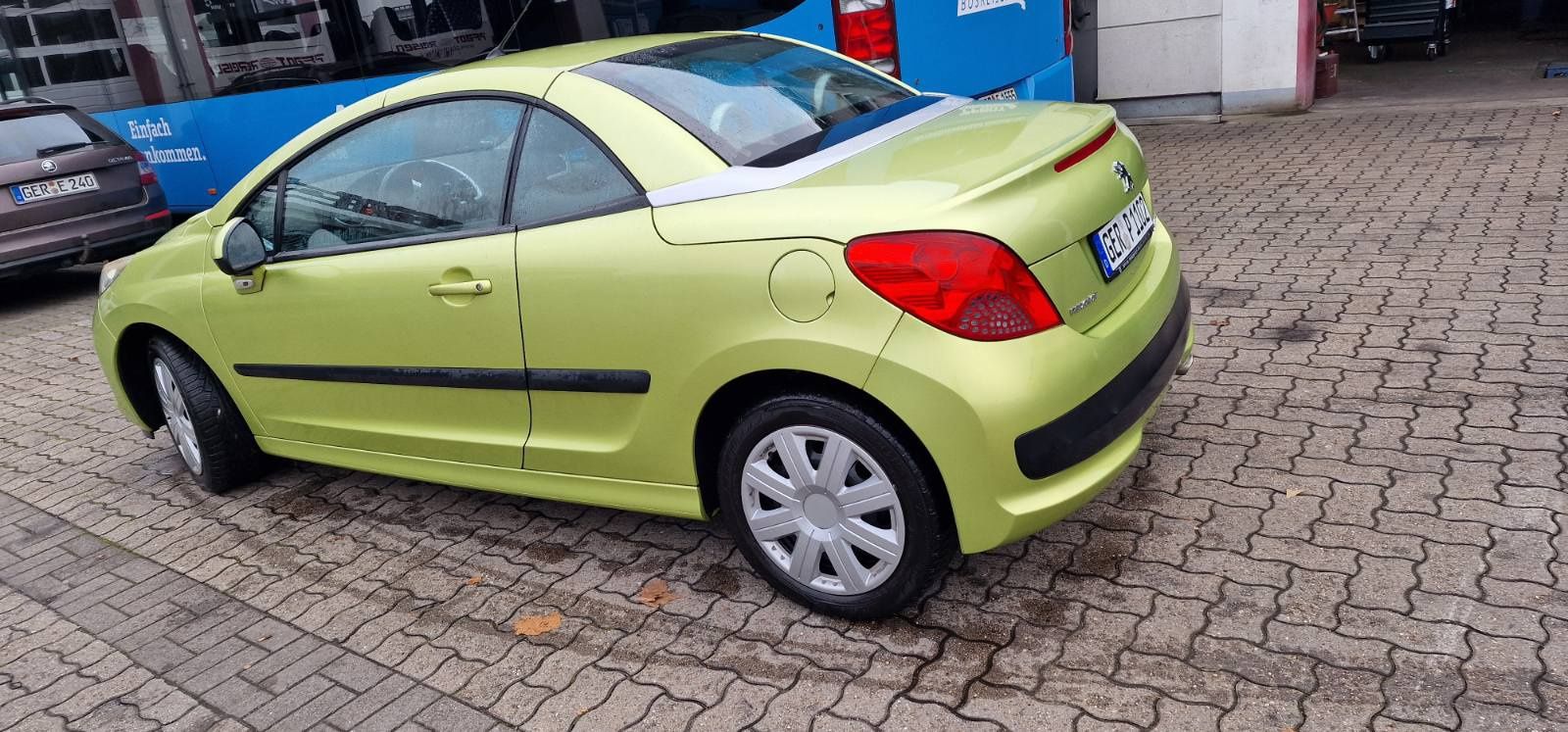 peugeot 207 cc ..