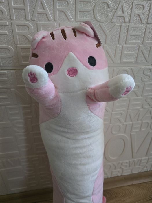 Плюшено дълго коте за гушкане мачкане и игра