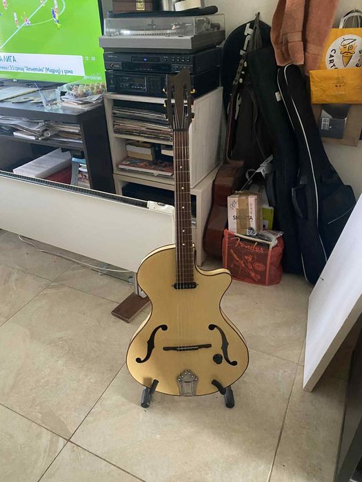 Стара италианска китара