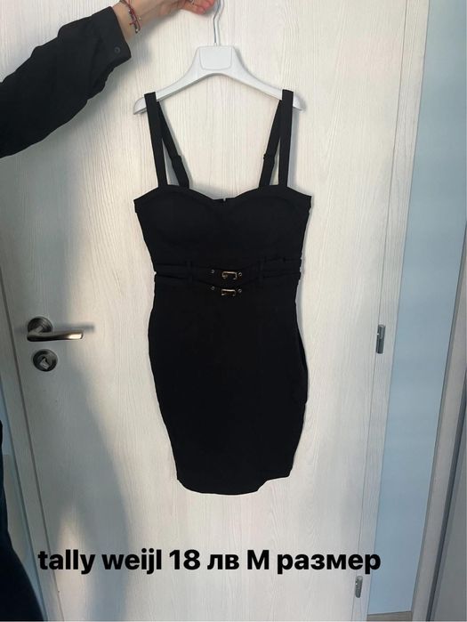 Чисто нова черна рокля М размер