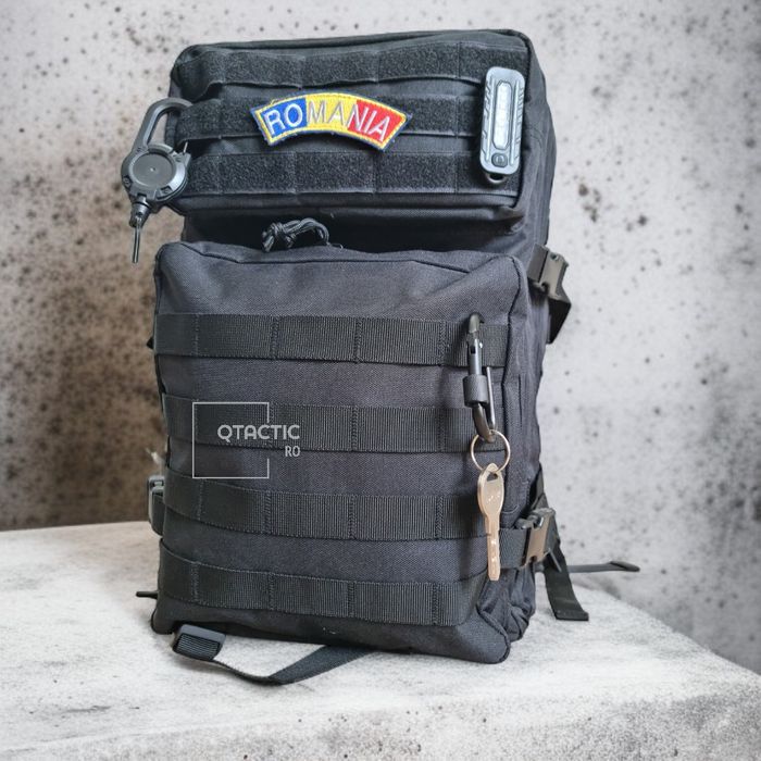 Carabiniera /suport chei retractabil cu carabina