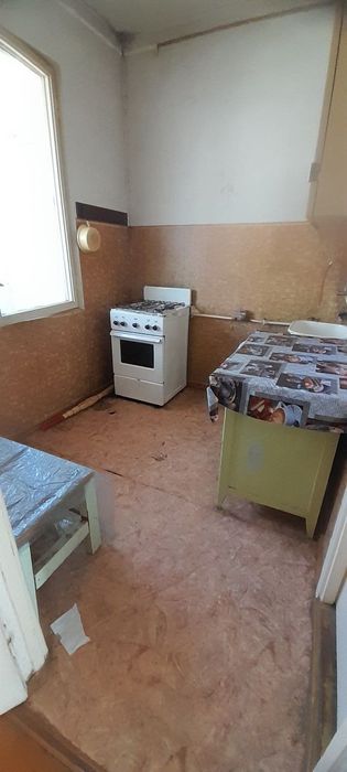 Продажа 2/4/4 на Юнусабад-13, супер локация