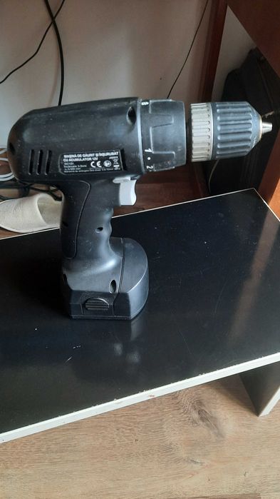 Bormasina cu acumulator 12v