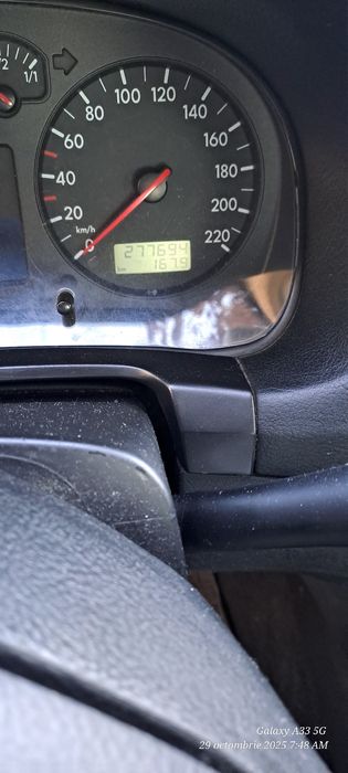 Vand GOLF  4 din 2002