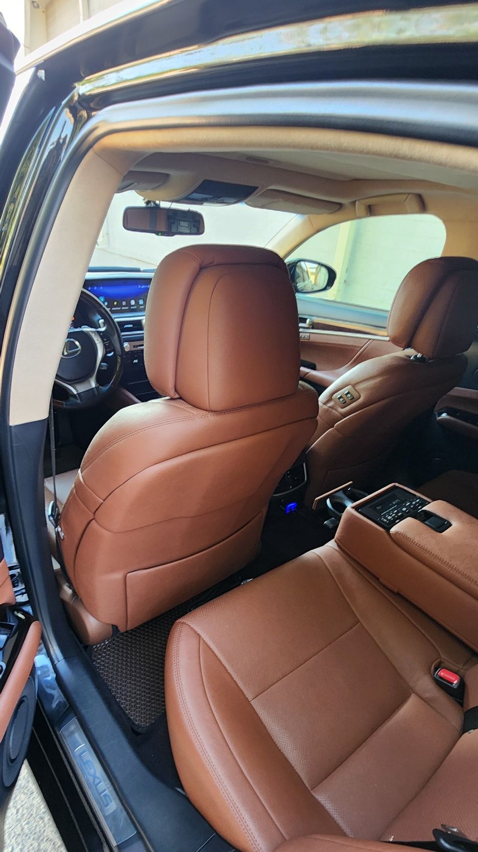 Продаю свой  Lexus Gs 350.