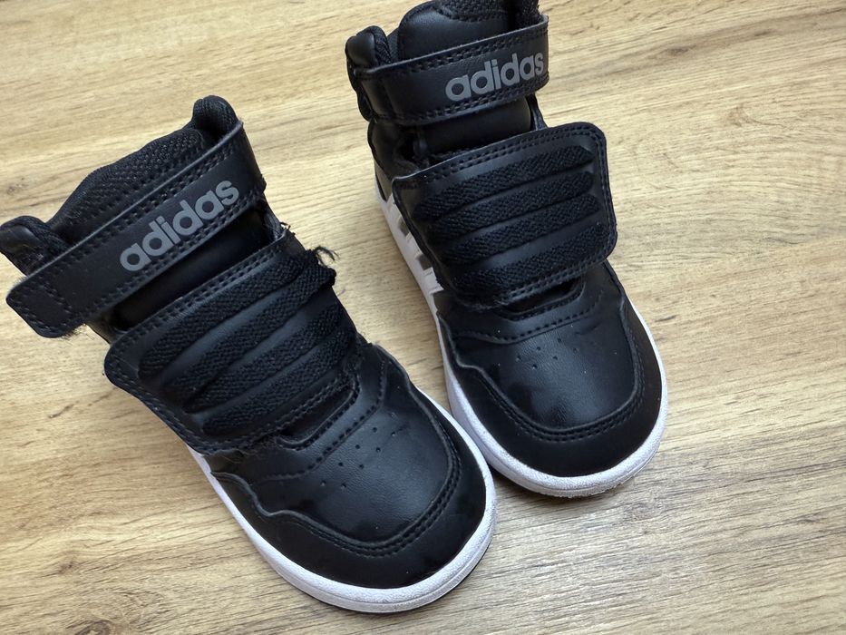 Детски кецове Adidas 25 номер