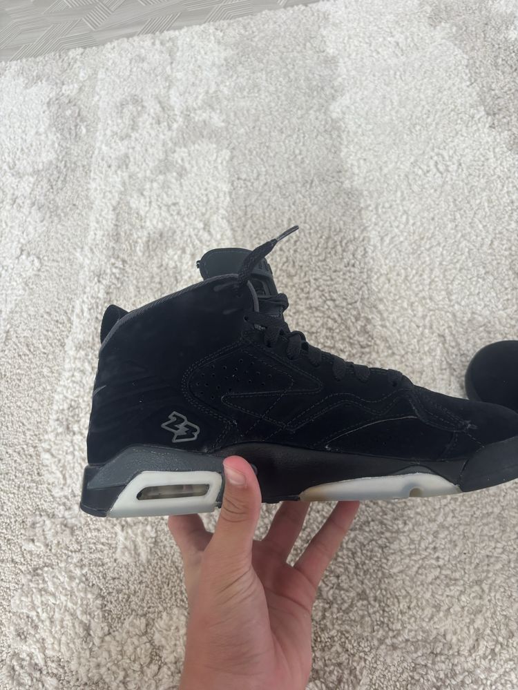 Обувки-Jordan Nike air Номер-39