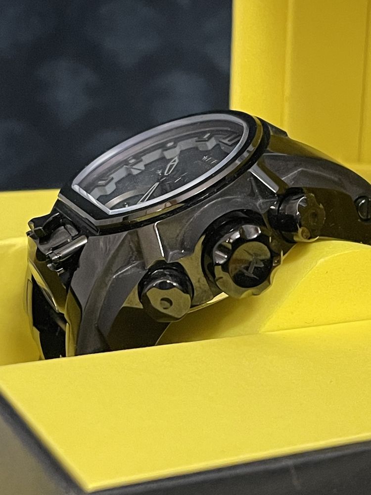 Часовник Invicta 1 от 500 броя в Света с ПЕРЛА в ГАРАНЦИЯ 3 год