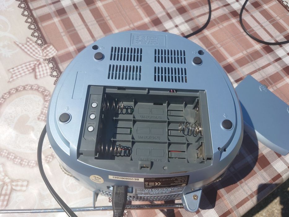 Radio funcțional cu fir/baterii