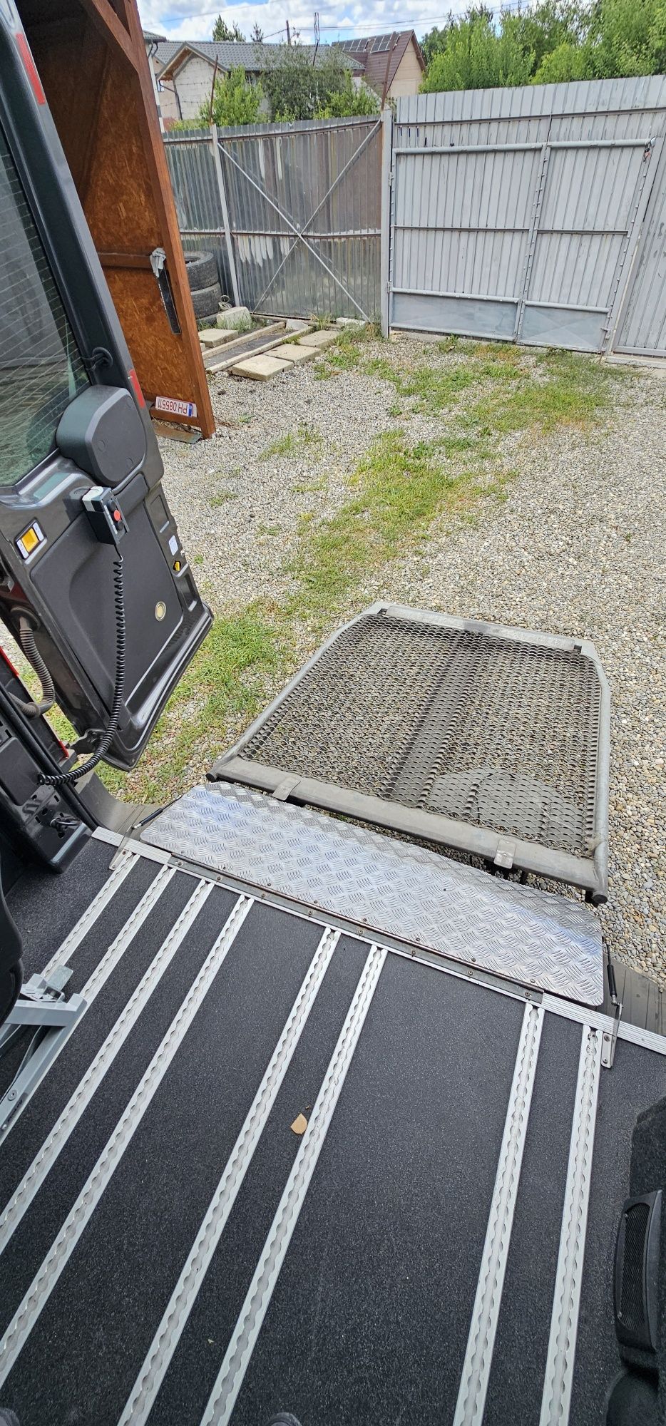 Lift hidraulic auto pers handicap