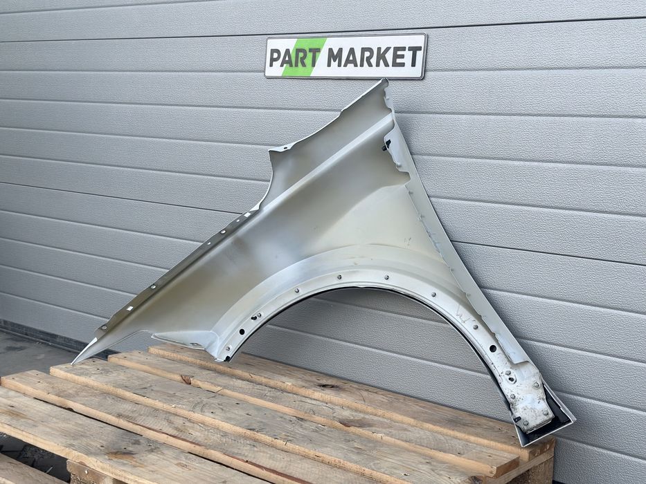 Десен калник AUDI Q4 E - TRON