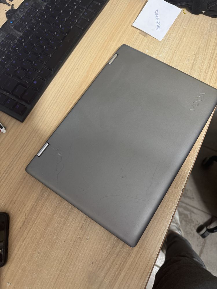 Laptop TouchScreen Tableta Lenovo Yoga 330 4GB RAM Portable