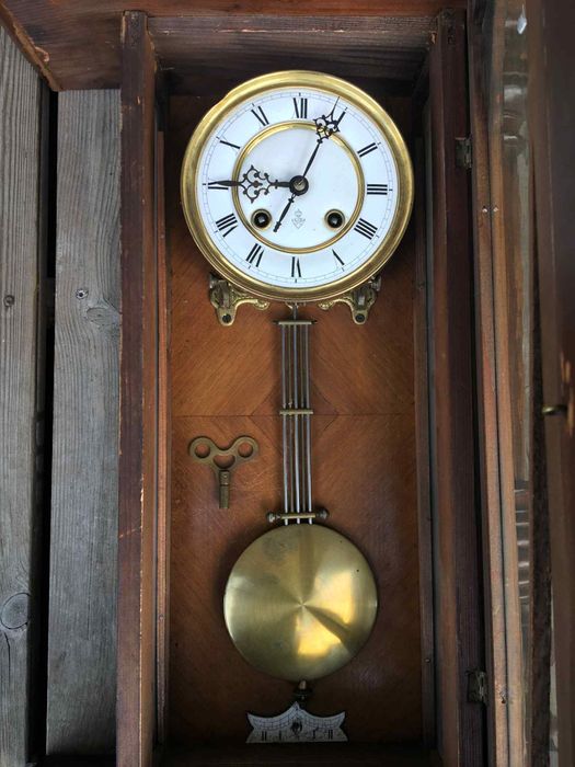 Ретро стенен часовник