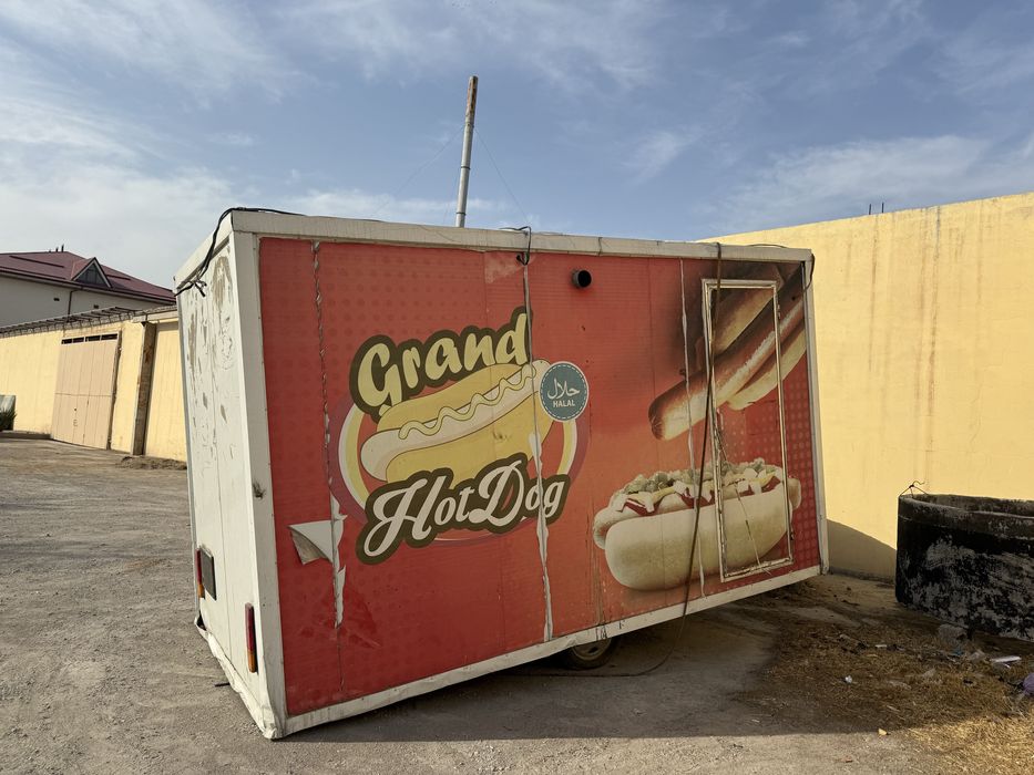 Fast food uchun ko’chma budka sotiladi