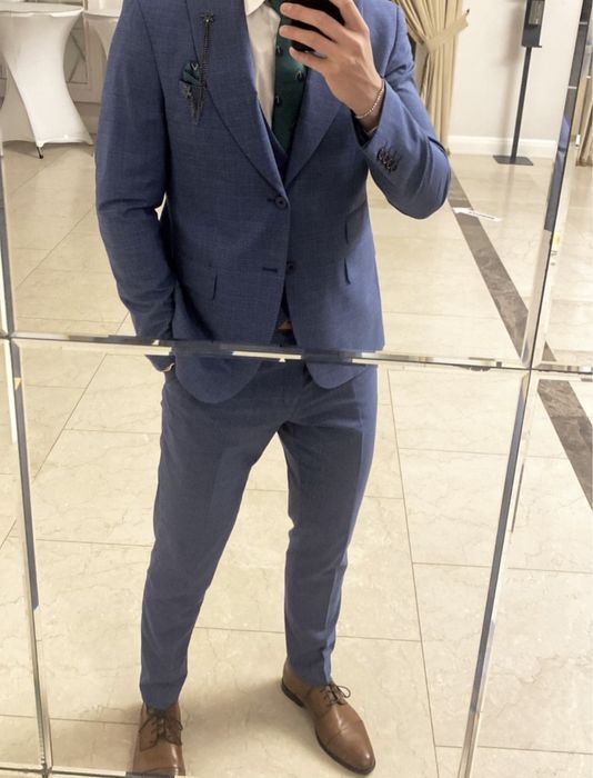 Costum 3 piese, marimea 54