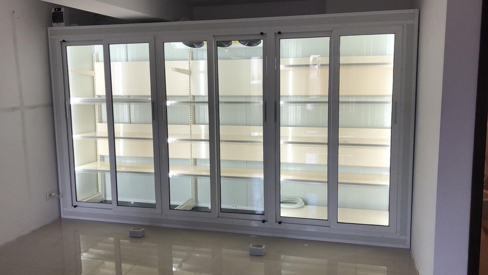 vitrina verticala bauturi