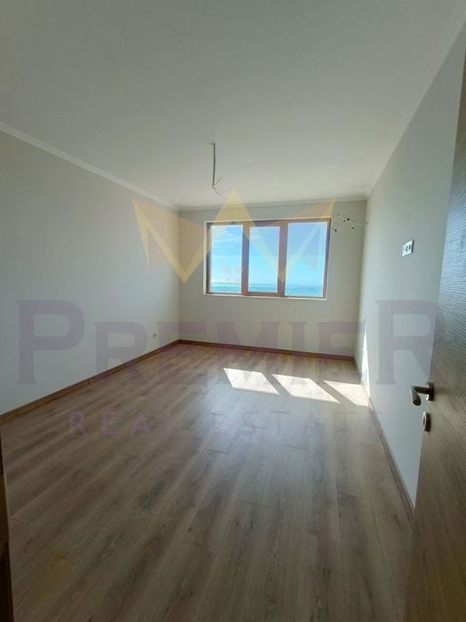 Продава се Тристаен апартамент в Варна, Виница - 134 кв.м за 1742 €/кв.м - Снимка #10