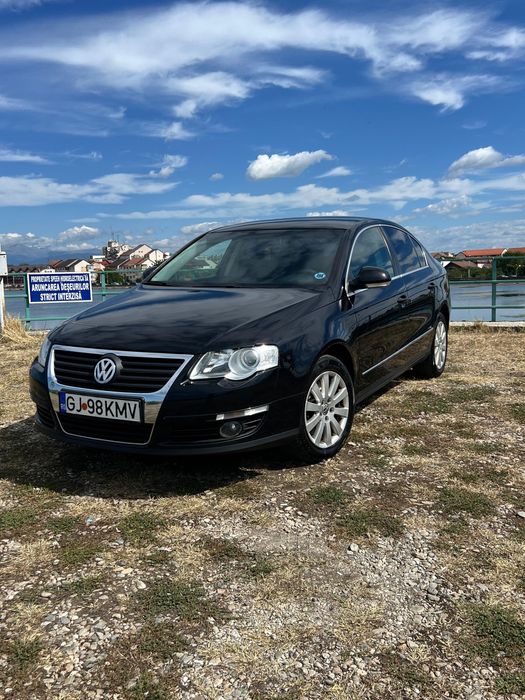 Vand VW PASSAT B6 • 1.9 TDI Unic Proprietar
